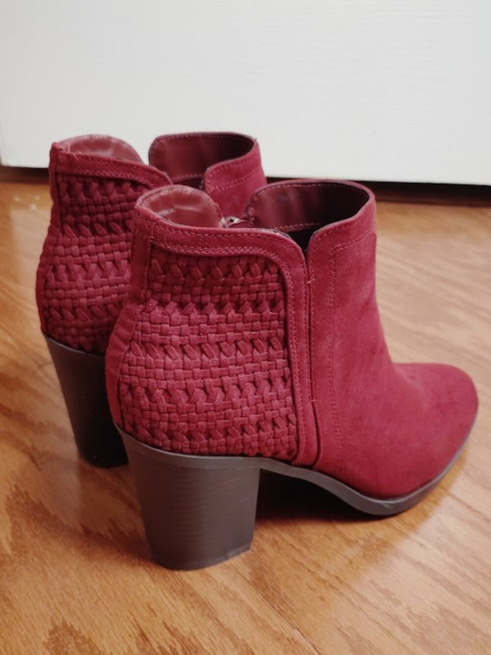 Tru ComfortFoam Women's Boots sz 8
